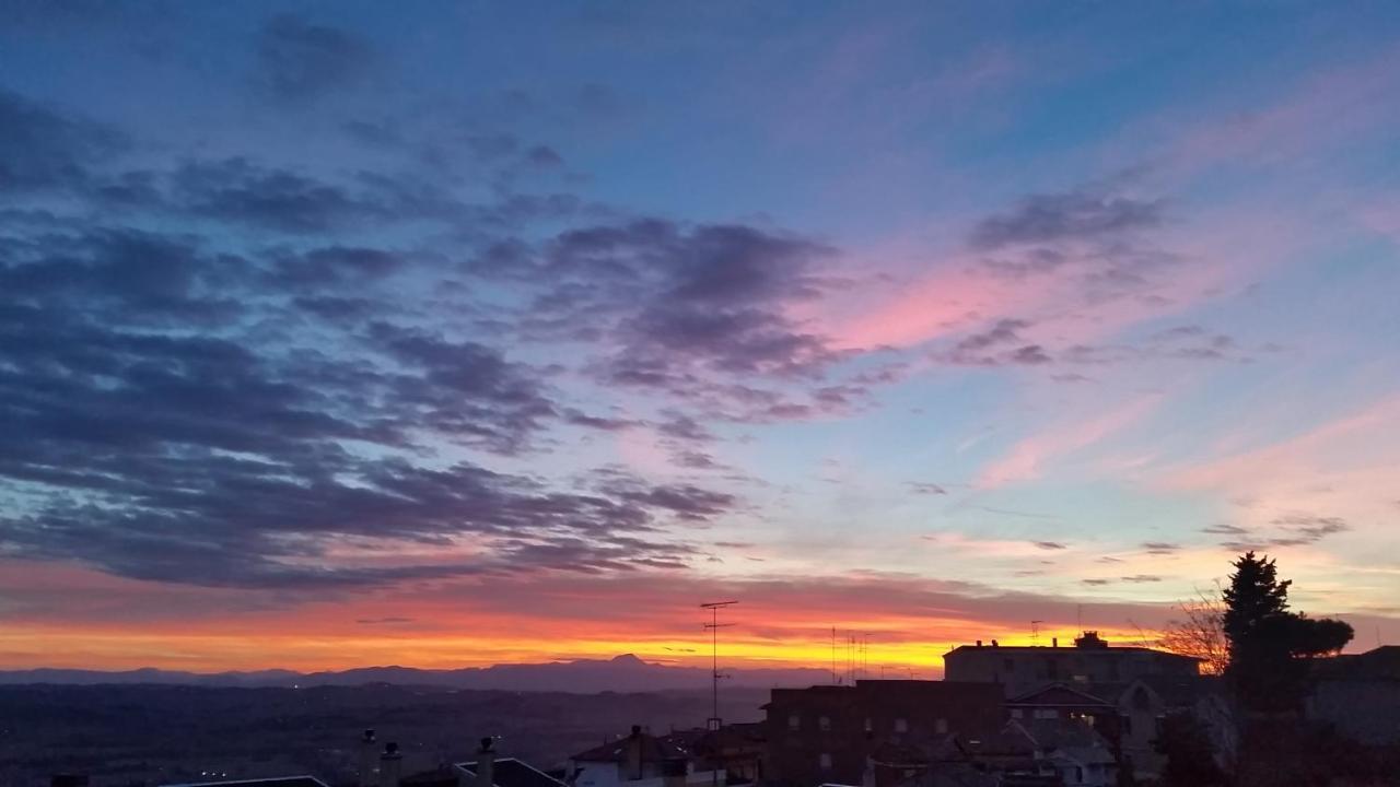 Rosso Di Sera Castelfidardo Exteriér fotografie